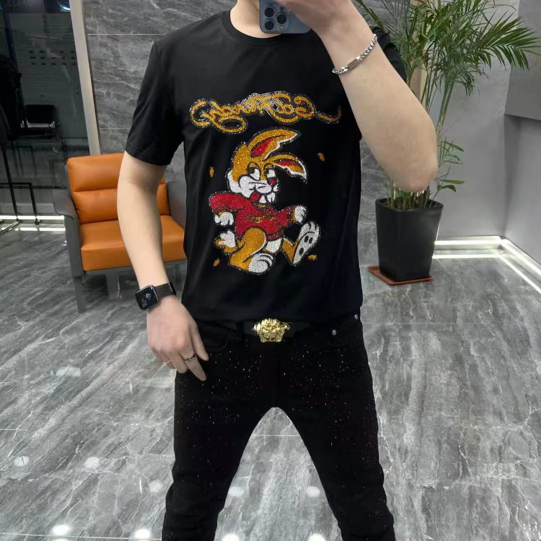 潮流时尚男士夏季短袖打底衫精品丝光棉个性烫钻百搭圆领半截袖T