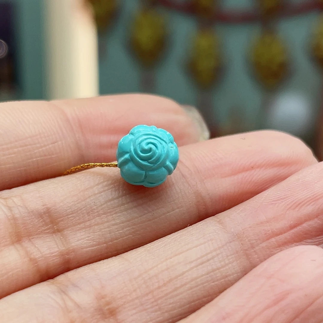 绿松石颈饰未镶嵌