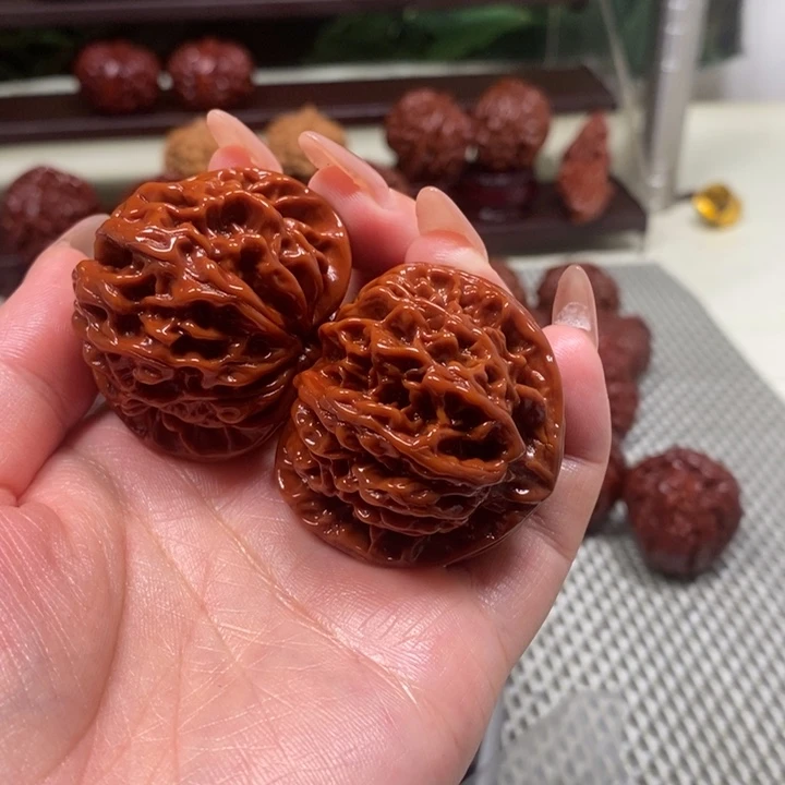 达***ღ文玩核桃把件玉玲珑