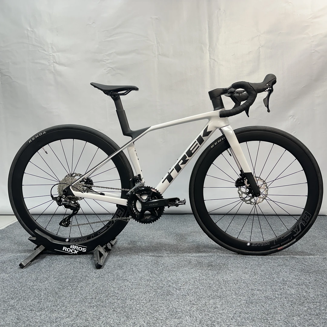 C.克马东SL5 亮面水晶白色 XS码147-162 跨高704碳架202512300036