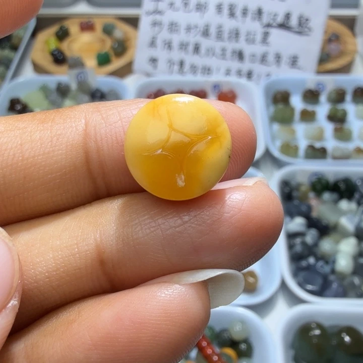 和田玉未镶嵌珠宝奇石
