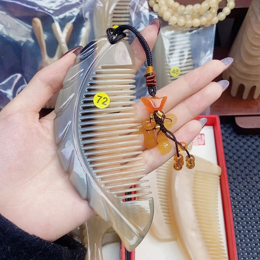 纯手工制作纯牛角梳子