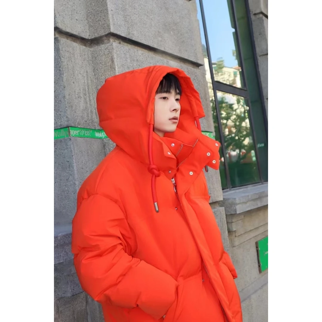1148款-明星款宽松重工设计感羽绒服