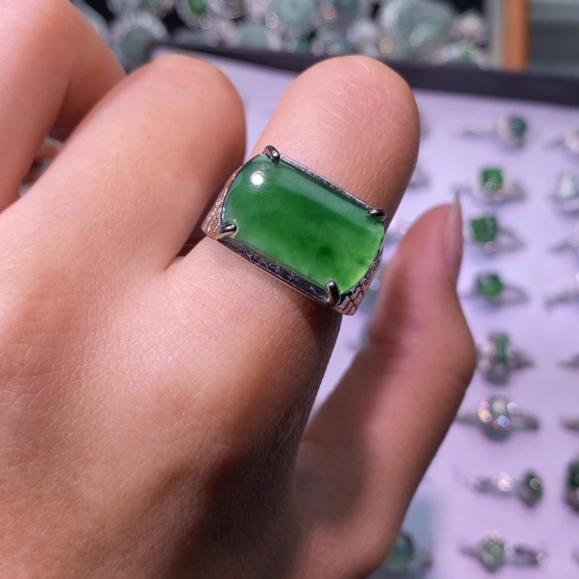 【闪购商品】翡翠未镶嵌颈饰天然