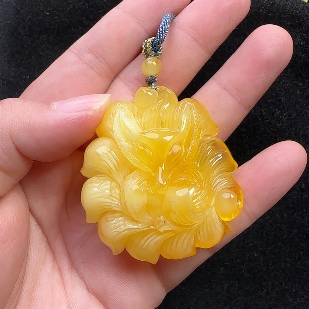 蜜蜡未镶嵌珠宝奇石