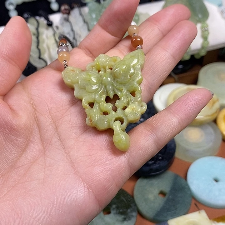 蛇纹石玉合金颈饰