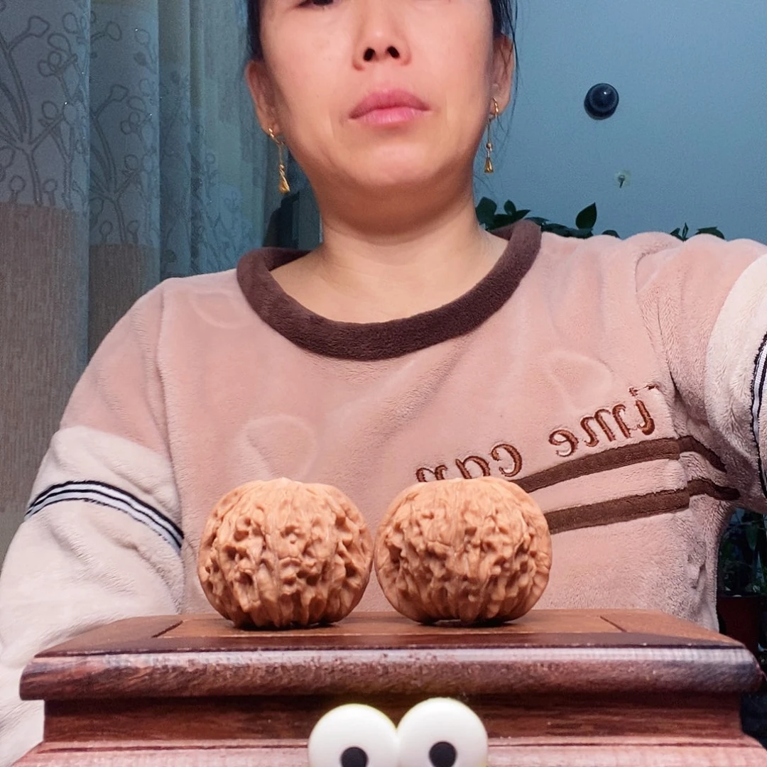 吊坠文玩核桃正磨