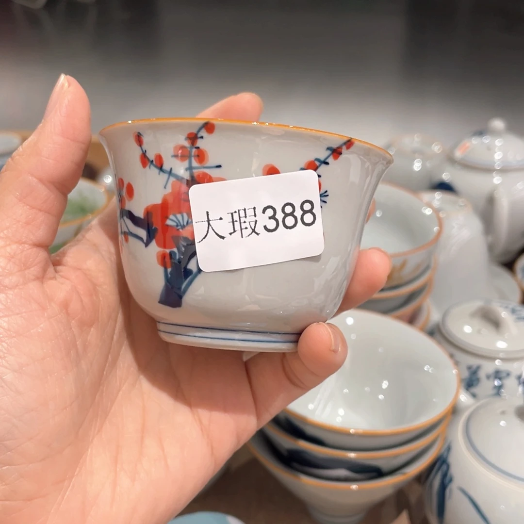 釉下手绘茶具微瑕