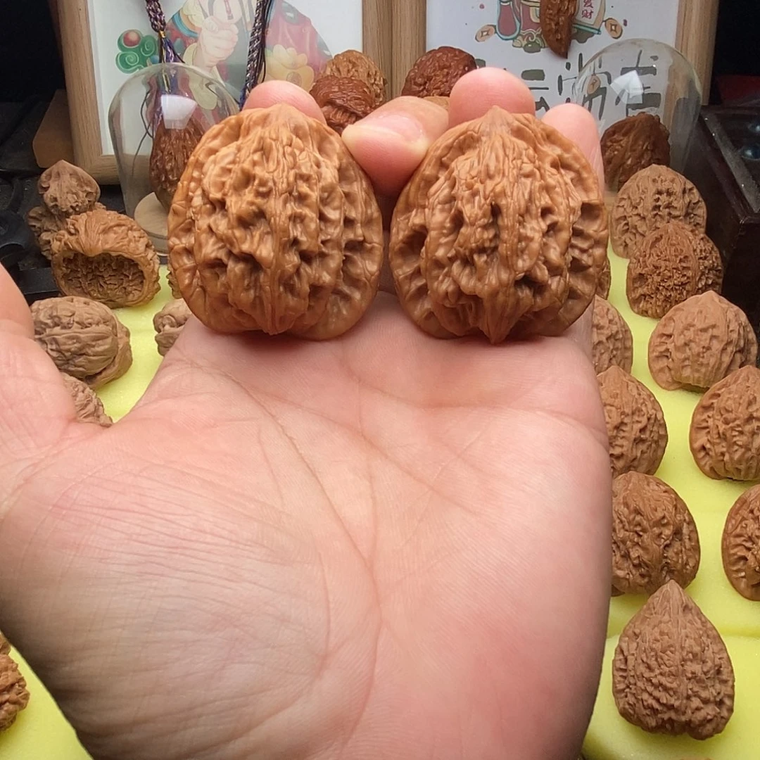 桃核把件麦穗虎头41