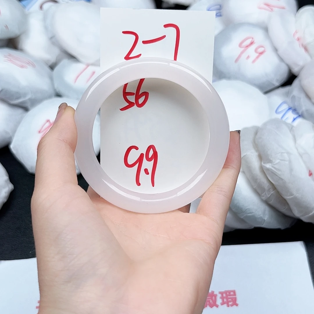 未镶嵌手镯石英质玉2.7
