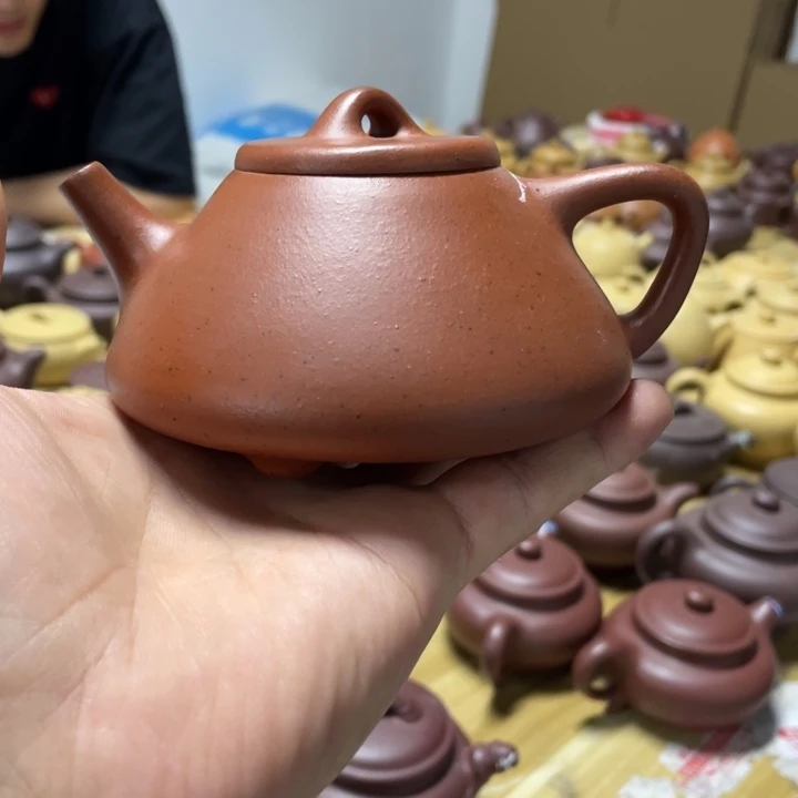 紫砂紫砂子冶。 青水泥