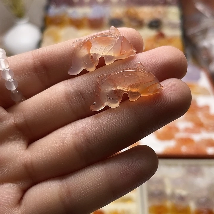 玛瑙/玉髓未镶嵌玛瑙龙纹锦鲤