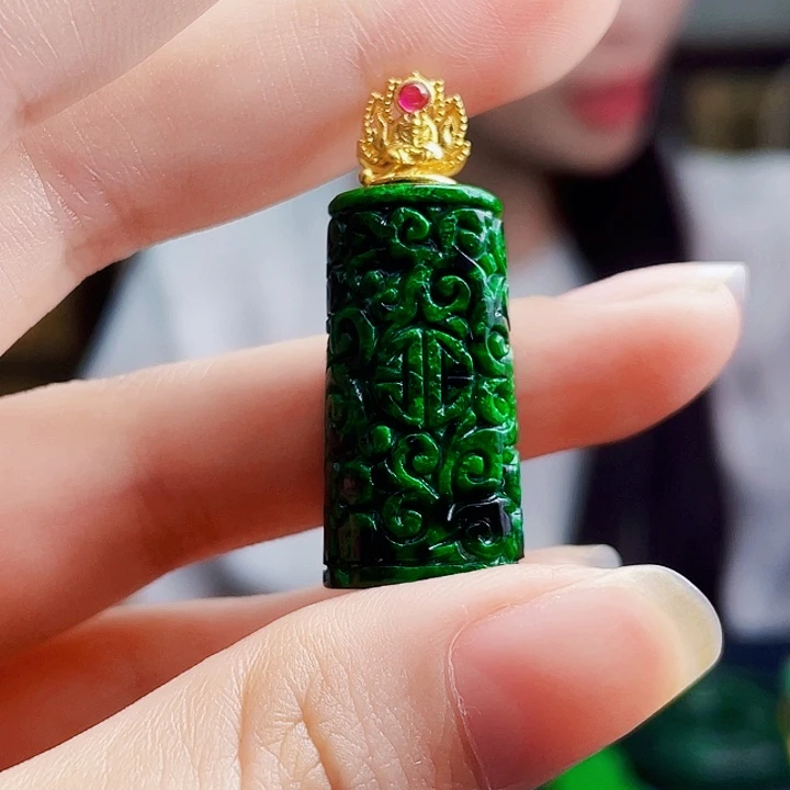 翡翠银S925镶嵌颈饰多样性