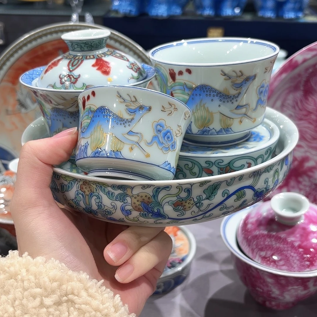 瓷片景德镇瓷器精品陈列