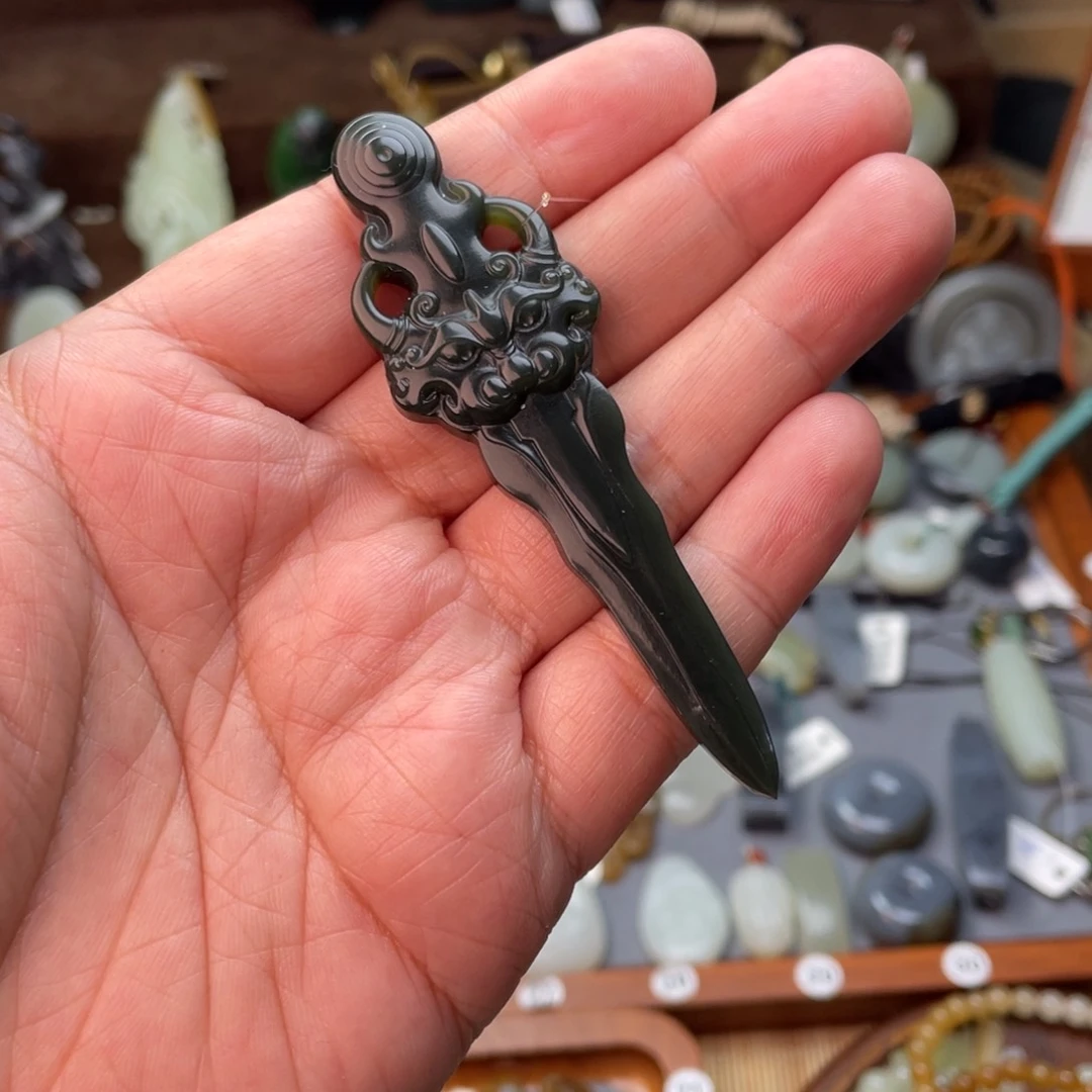 颈饰未镶嵌和田玉