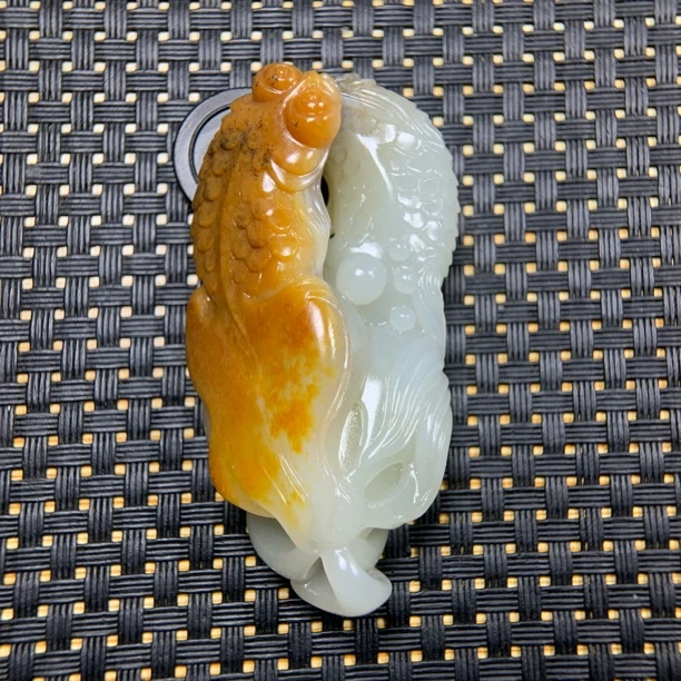 新疆和田玉 金玉满堂俏色金鱼连年有余俏色巧雕苏工雕刻