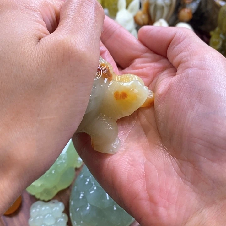 浴***生蛇纹石玉未镶嵌手把
