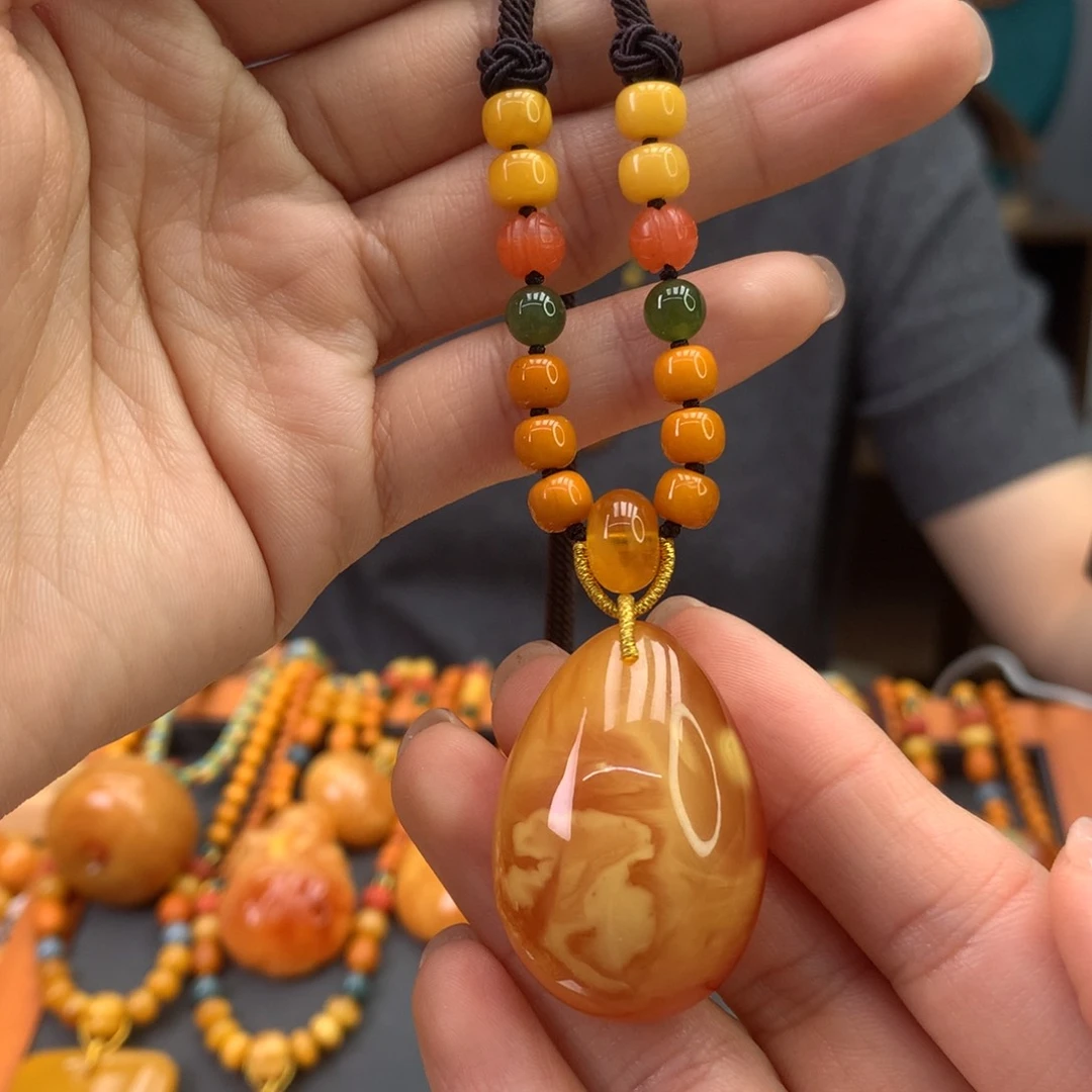 未镶嵌颈饰蜜蜡天然