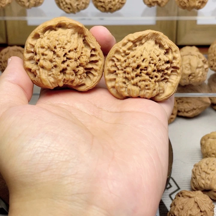 文玩核桃吊坠15.8蛇头体验对47尺