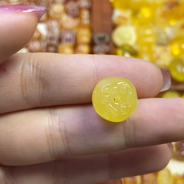 吊坠橄榄核甜甜圈