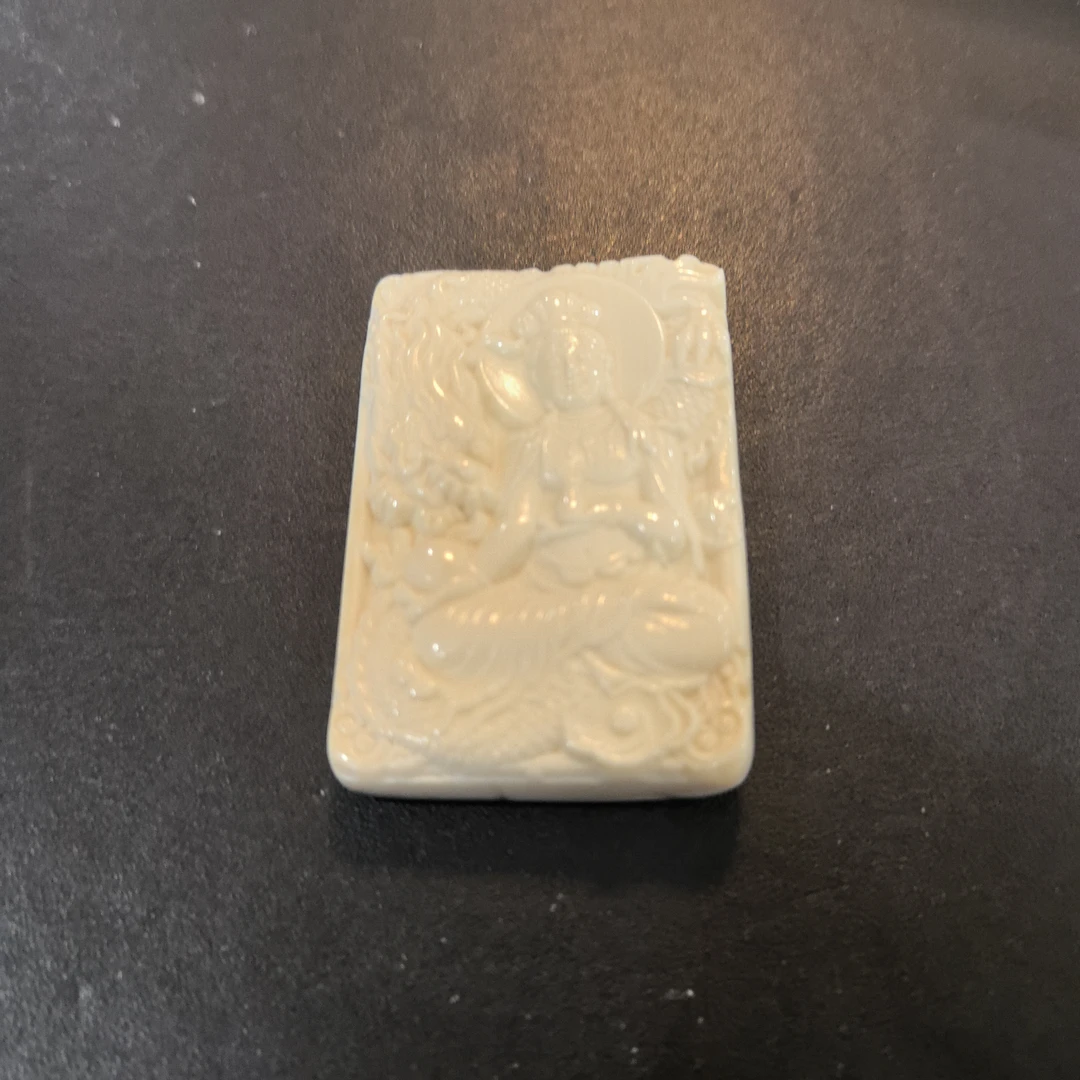 猛犸约35克雕刻件CZL1124