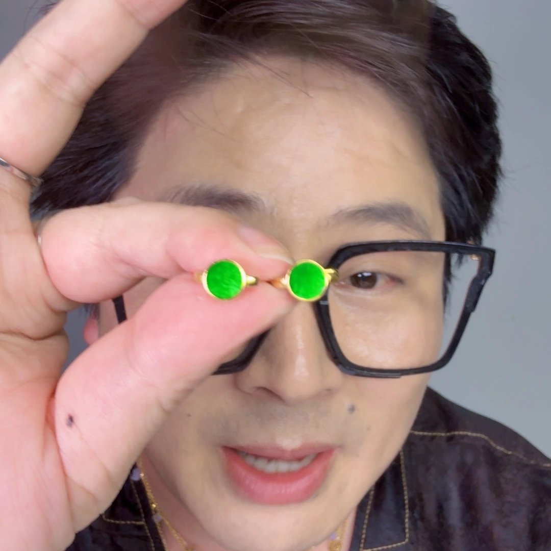 颈饰未镶嵌翡翠一对