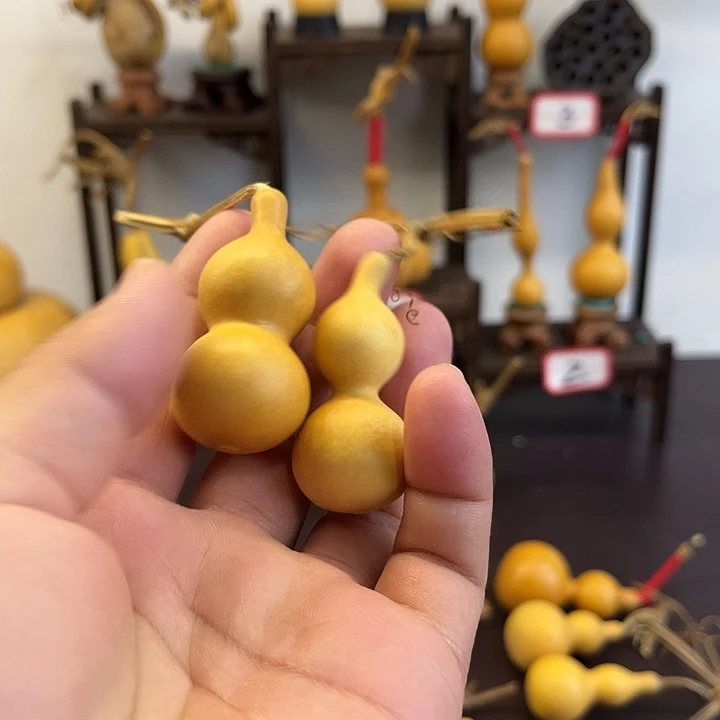 天津嘴2个手捻葫芦