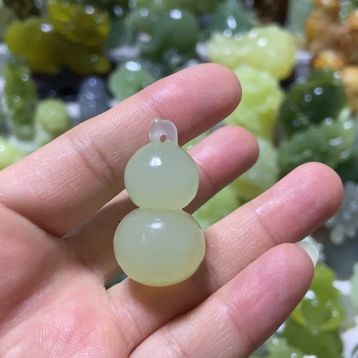 【闪购商品】未镶嵌蛇纹石玉挂件