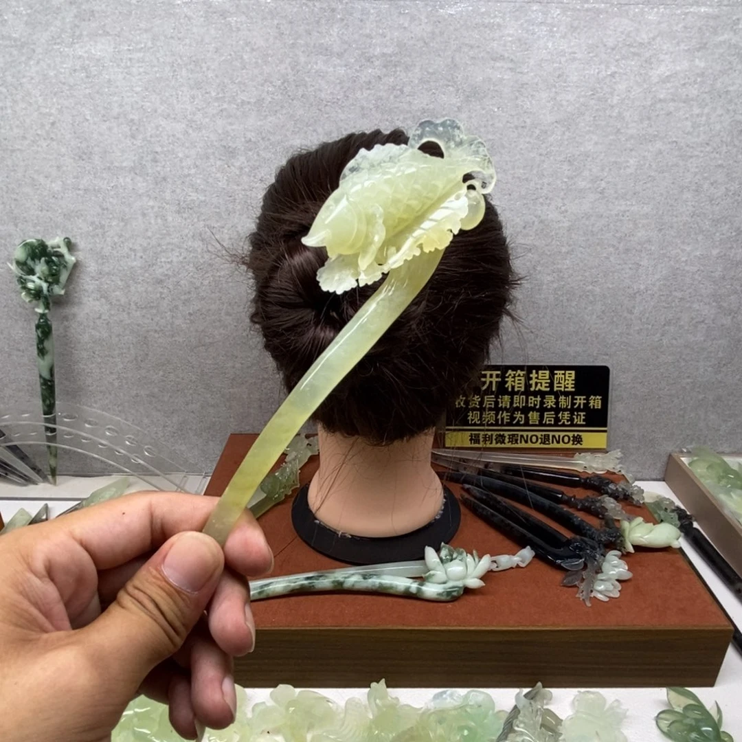 鹤***红蛇纹石玉未镶嵌发饰