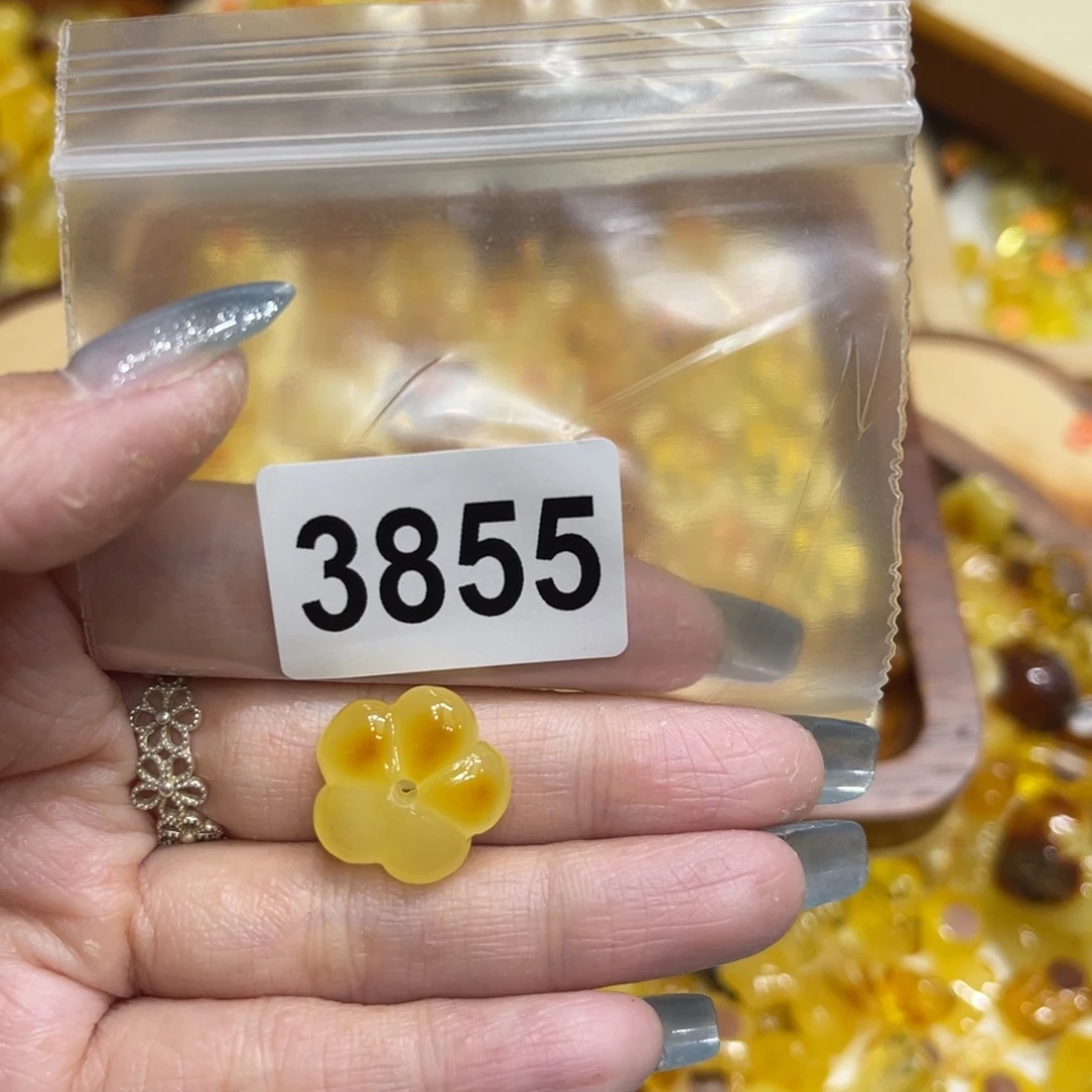 琥珀颈饰未镶嵌亲亲