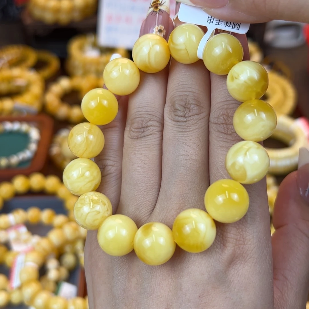 琥珀裸石未镶嵌kjjbbbbbnnnnn