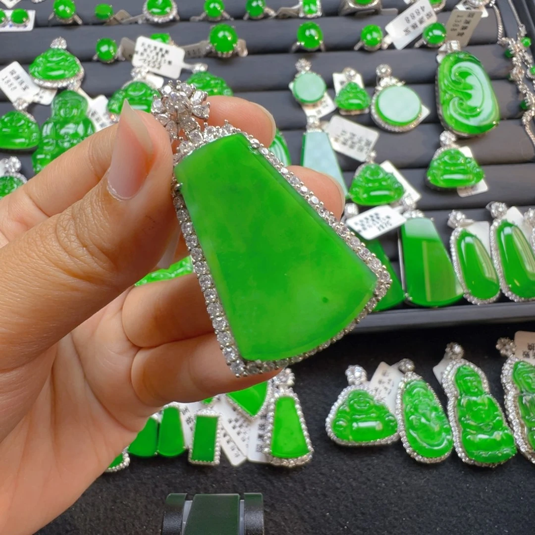 翡翠银S925镶嵌颈饰