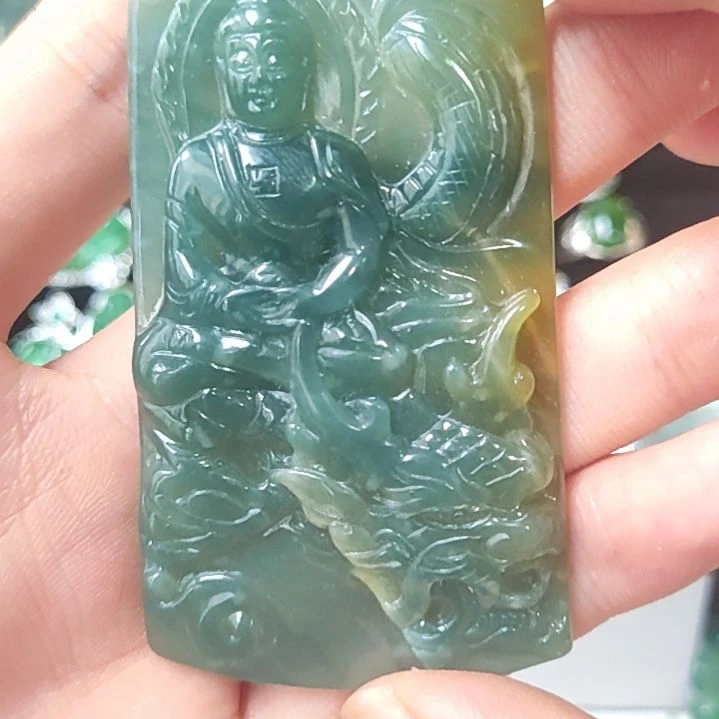 颈饰未镶嵌翡翠御龙阿弥