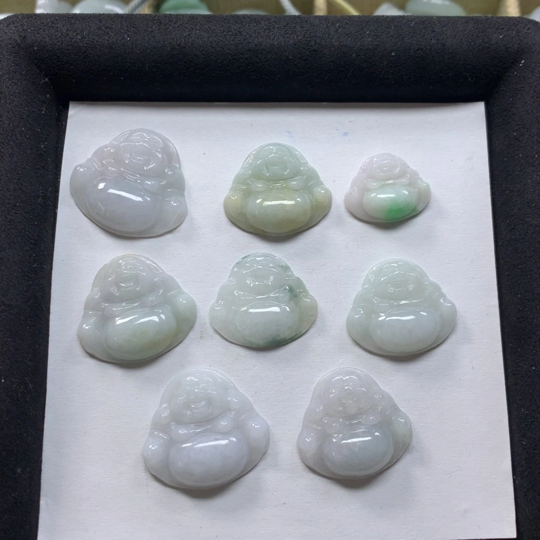 桐****翡翠未镶嵌颈饰缅甸A货翡翠