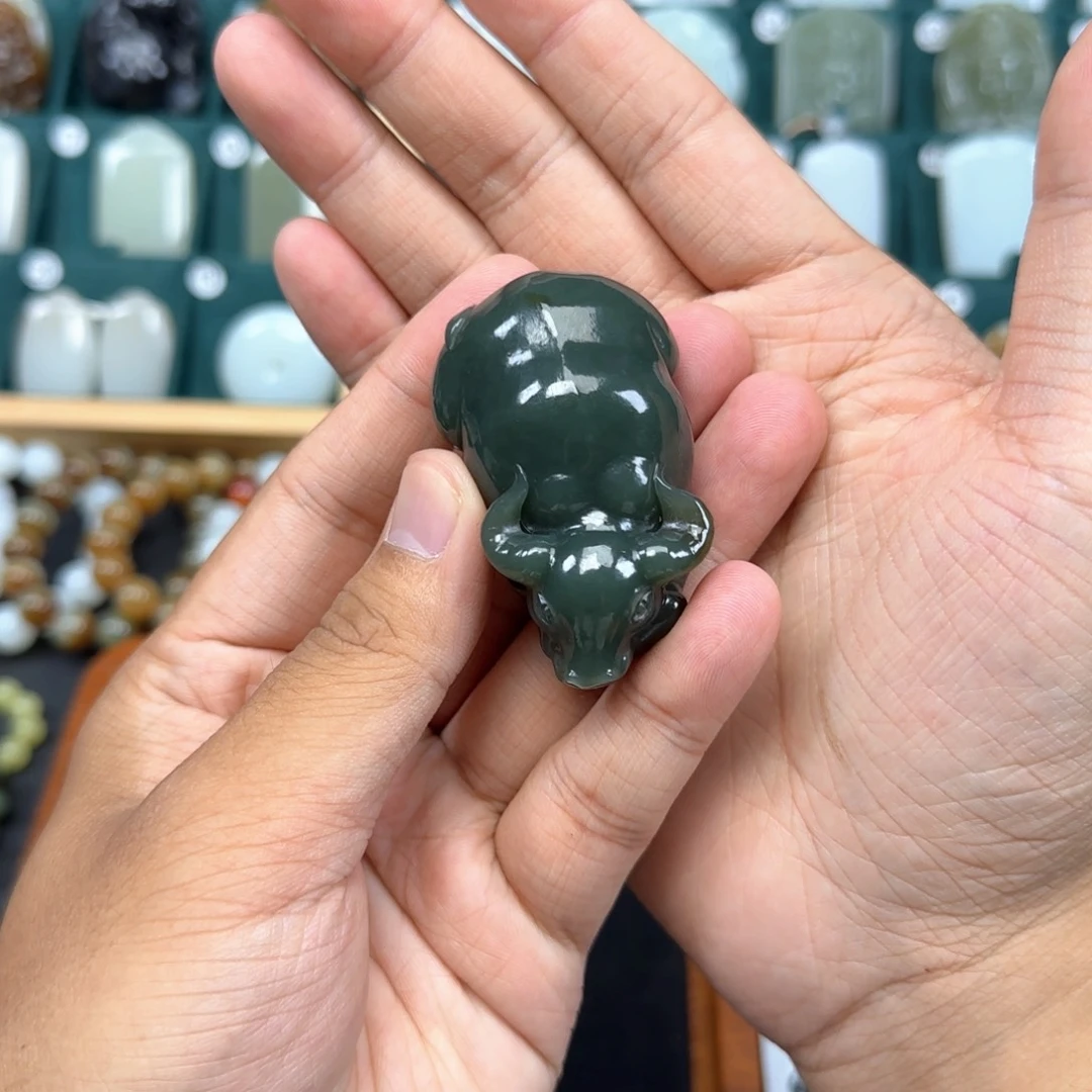 未镶嵌和田玉挂件