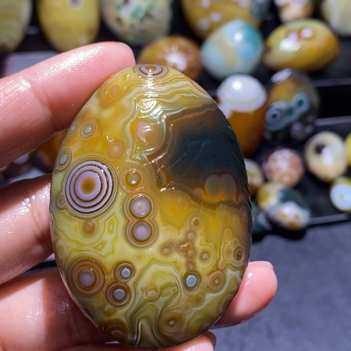 玛瑙/玉髓未镶嵌珠宝半成品68