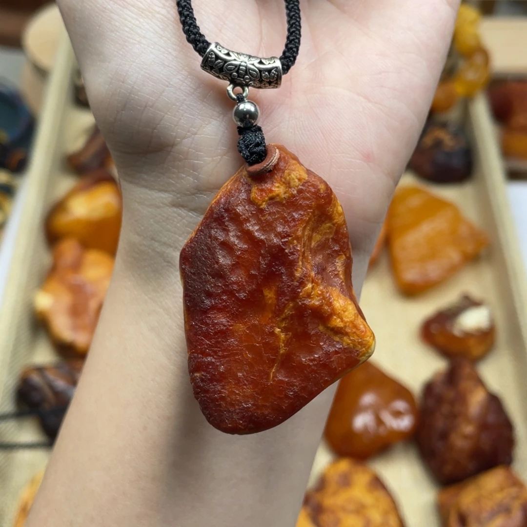 琥珀未镶嵌珠宝奇石