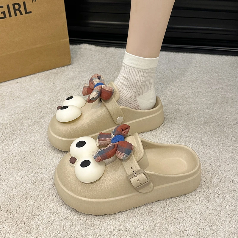 超火可爱包头半拖鞋女外穿2025新款春季搞怪洞洞鞋踩屎感勃肯凉拖