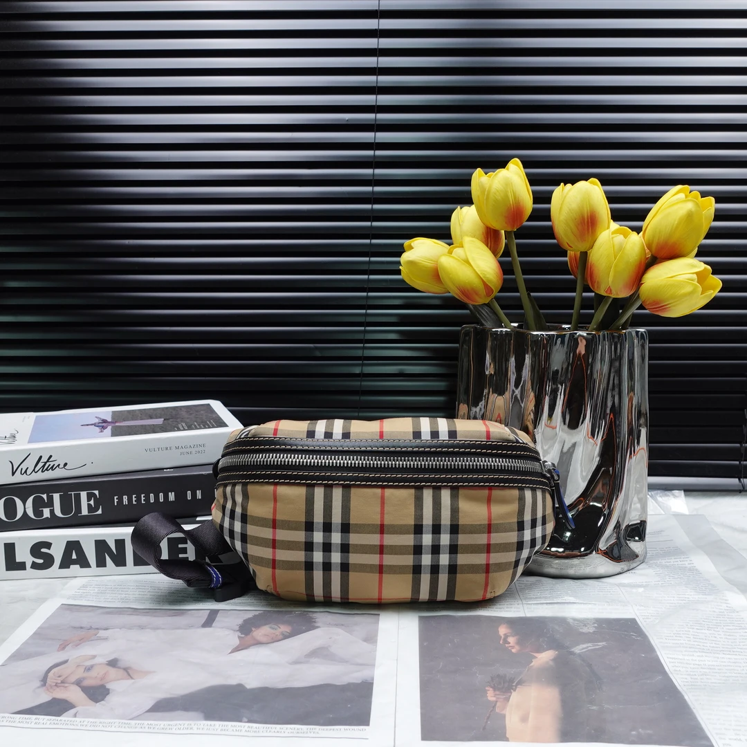 95新 BURBERRY/博柏利 巴宝莉/腰包/T10332340