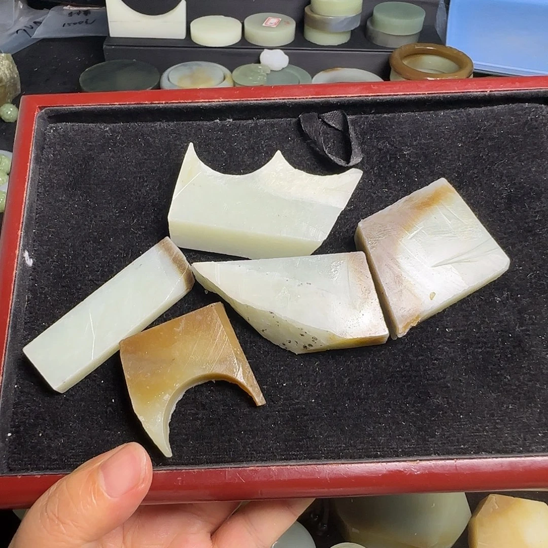 未镶嵌和田玉（糖玉）珠宝半成品