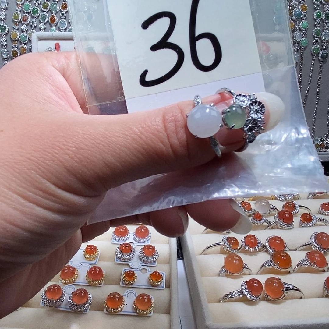 翡翠未镶嵌戒指缅甸