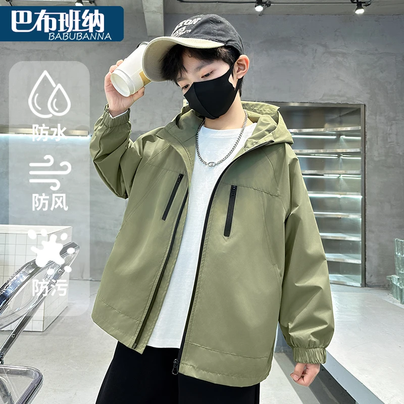 儿童外套春秋款2025新款男童冲锋衣连帽大童帅气时髦童装男孩春装