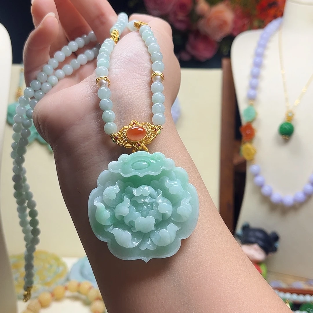 翡翠颈饰未镶嵌天然