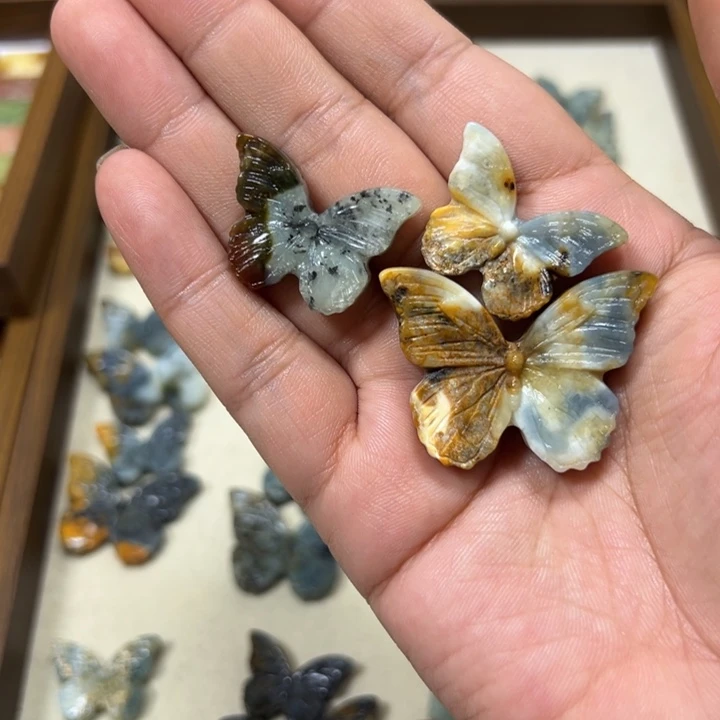 龟***居蛇纹石玉未镶嵌颈饰