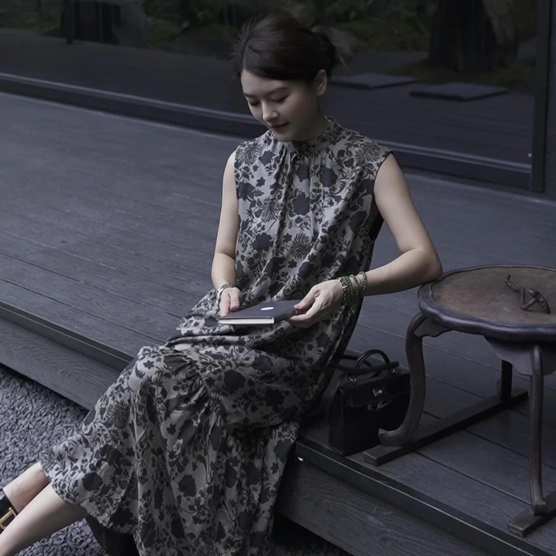 Manchenh"素影繁花"重磅100桑蚕丝暗纹提花银光涂层气质连衣裙