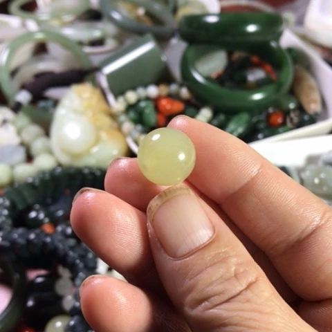 未镶嵌和田玉手机链