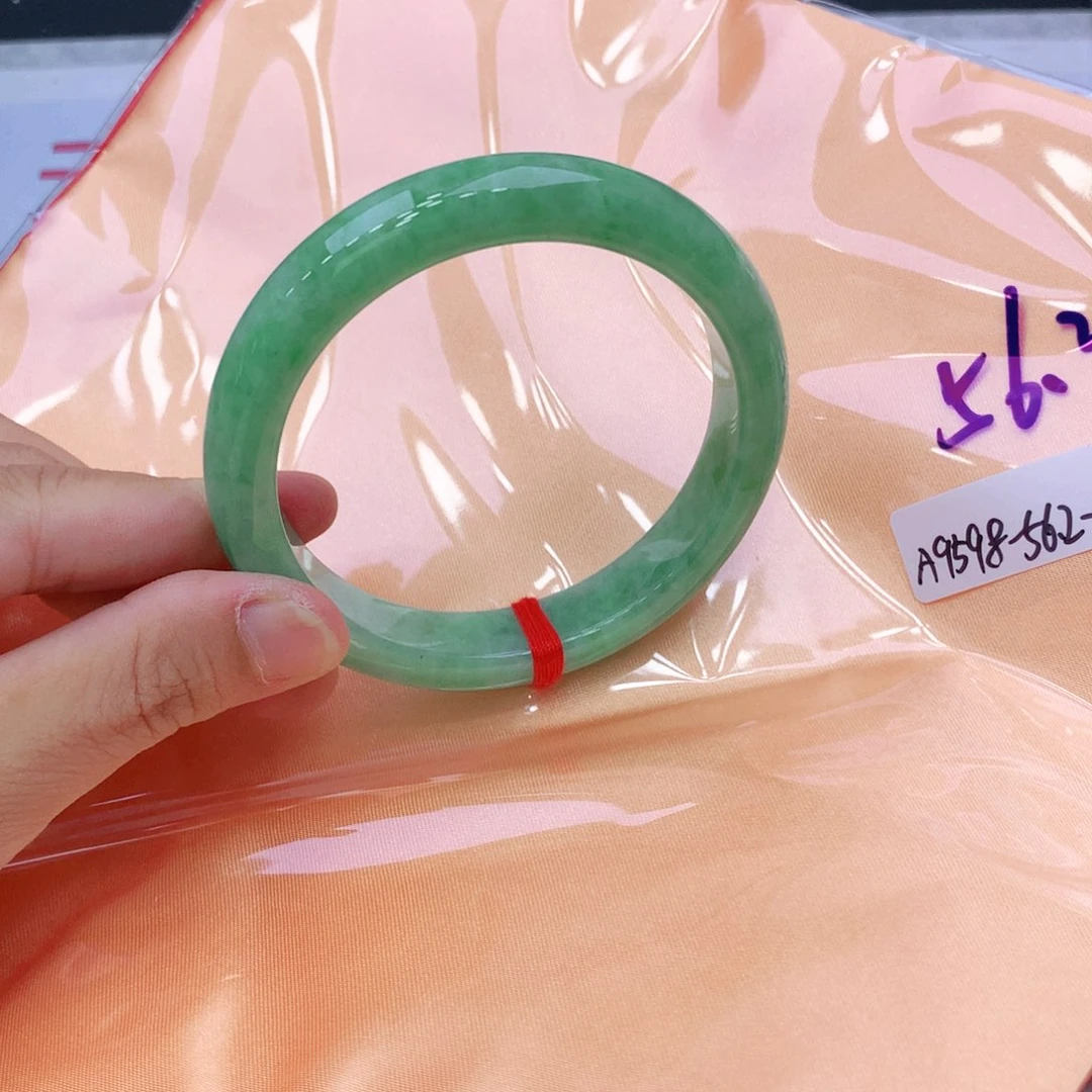 未镶嵌手镯翡翠翡翠