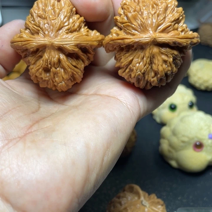 文玩核桃把件给***吃111111111