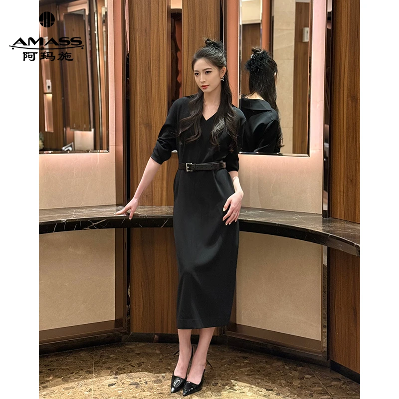 AMASS/阿玛施早秋新款中长款洋装松弛感V领慵懒宽松连衣裙550036
