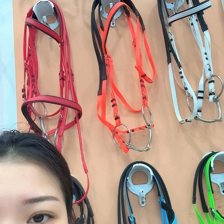 Pvc水勒橘色不要缰绳